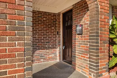 206 E Summit Avenue, Electra, TX 76360 - Photo 2