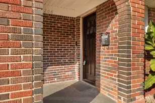 206 E Summit Ave, Electra, TX 76360 - Photo 2