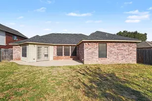 5233 Blue Cir, Haltom City, TX 76137 - Photo 14