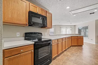 5233 Blue Circle, Haltom City, TX 76137 - Photo 6