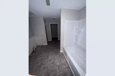 1521 N Palace Avenue, Tyler, TX 75702 - Photo 2