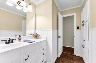 206 Randy Dr, Woodway, TX 76712 - Photo 10