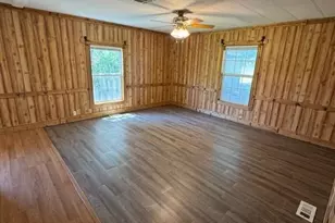 425 N 3rd St, Buffalo Gap, TX 79508 - Photo 12