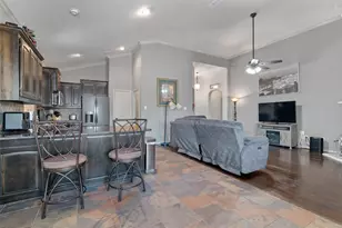 5813 Longmont Dr, Denton, TX 76208 - Photo 6