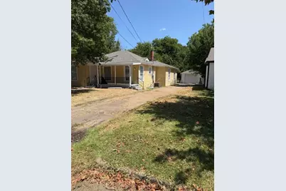 1033 Lockhart, Sherman, TX 75092 - Photo 2