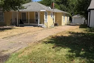 1033 Lockhart, Sherman, TX 75092 - Photo 2