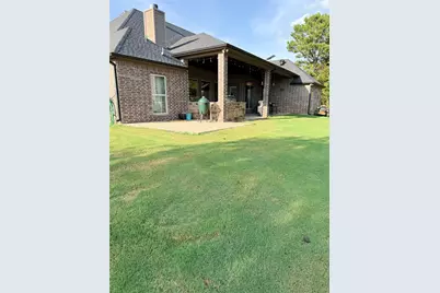 2371 Country Club Road W, Longview, TX 75602 - Photo 2