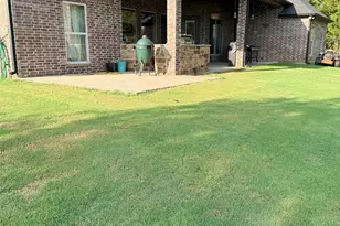 2371 Country Club Road W, Longview, TX 75602 - Photo 2