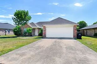 5003 Canton St, Greenville, TX 75402 - Photo 22