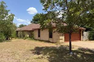 116 Crest Brook Dr, Red Oak, TX 75154 - Photo 2