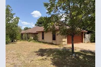 116 Crest Brook Drive, Red Oak, TX 75154 - Photo 2