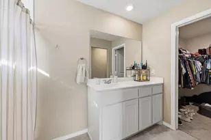 613 Whitecomb Ln, Justin, TX 76247 - Photo 20