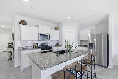 613 Whitecomb Lane, Justin, TX 76247 - Photo 4