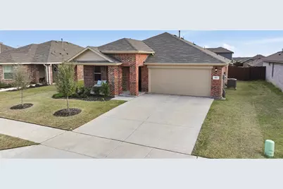613 Whitecomb Lane, Justin, TX 76247 - Photo 32