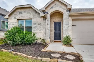 1236 Rosebush Rd, Aubrey, TX 76227 - Photo 2