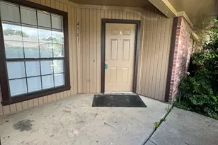 4501 Mizzenmast Ct, Fort Worth, TX 76135 - Photo 2