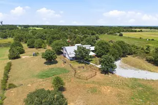 1724 Co Rd 4790, Boyd, TX 76023 - Photo 36