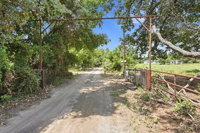 1724 County Road 4790, Boyd, TX 76023 - Photo 34