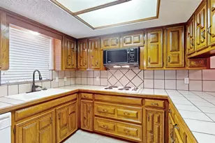 1543 Glenhill Ln, Lewisville, TX 75077 - Photo 6