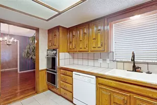 1543 Glenhill Ln, Lewisville, TX 75077 - Photo 8