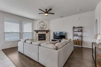 8940 Jewel Flower Drive, Fort Worth, TX 76131 - Photo 6
