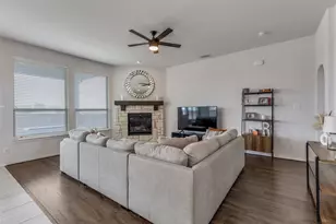 8940 Jewelflower Dr, Fort Worth, TX 76131 - Photo 6