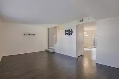 326 Westview Terrace, Arlington, TX 76013 - Photo 2