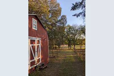 1090 Bells Chapel Road, Pecan Hill, TX 75165 - Photo 18