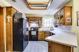 1090 Bells Chapel Rd, Pecan Hill, TX 75165 - Photo 6