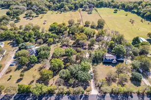 1090 Bells Chapel Rd, Pecan Hill, TX 75165 - Photo 1