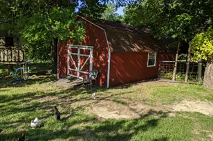 1090 Bells Chapel Rd, Pecan Hill, TX 75165 - Photo 18