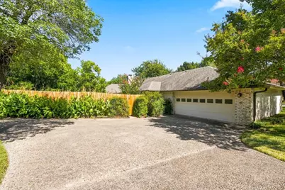 9909 Forest Shadows Drive, Woodway, TX 76712 - Photo 28