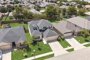 134 Morning Glory, Sanger, TX 76266 - Photo 6