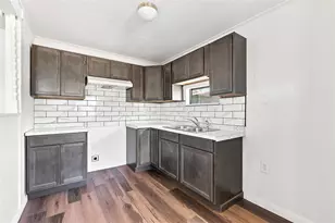 1818 Willis Ln, Bellmead, TX 76704 - Photo 4