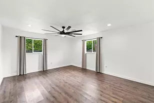 1113 Victoria St, Bellmead, TX 76705 - Photo 8