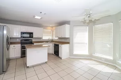 911 Joshua Drive, Burleson, TX 76028 - Photo 6