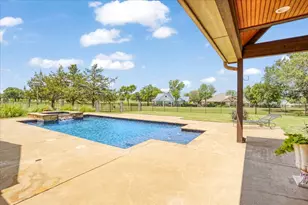 35 S Bob Jones Ct, Pottsboro, TX 75076 - Photo 10