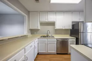 7337 Kingswood Cir, Fort Worth, TX 76133 - Photo 10