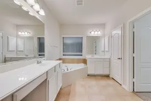917 Tara Dr, Burleson, TX 76028 - Photo 18
