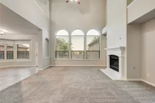 917 Tara Dr, Burleson, TX 76028 - Photo 8