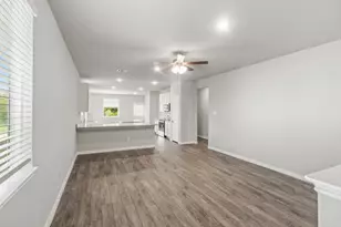 10633 Stag Ln, Fort Worth, TX 76036 - Photo 4