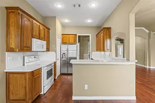1612 Twin Oaks Dr, Cleburne, TX 76033 - Photo 10