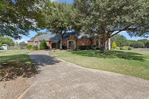 441 Country Ridge Ln, Red Oak, TX 75154 - Photo 1