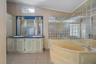 225 John Thomas Dr, Seven Points, TX 75143 - Photo 18