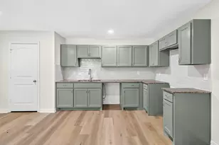 4920 S Peachtree Rd, Balch Springs, TX 75180 - Photo 4