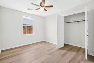 4920 S Peachtree Rd, Balch Springs, TX 75180 - Photo 8