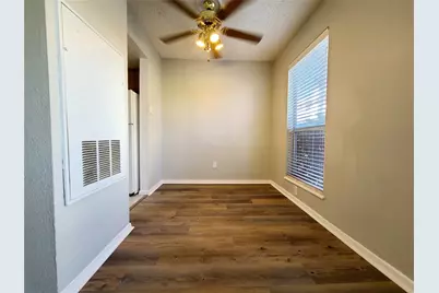 1901 N Fitzhugh Avenue #8, Dallas, TX 75204 - Photo 4