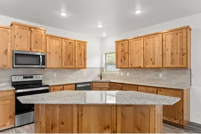 828 Elijah, Lampasas, TX 76550 - Photo 10