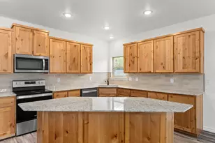 828 Elijah, Lampasas, TX 76550 - Photo 10