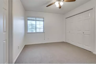 562 Mercer Street, Grand Prairie, TX 75052 - Photo 20